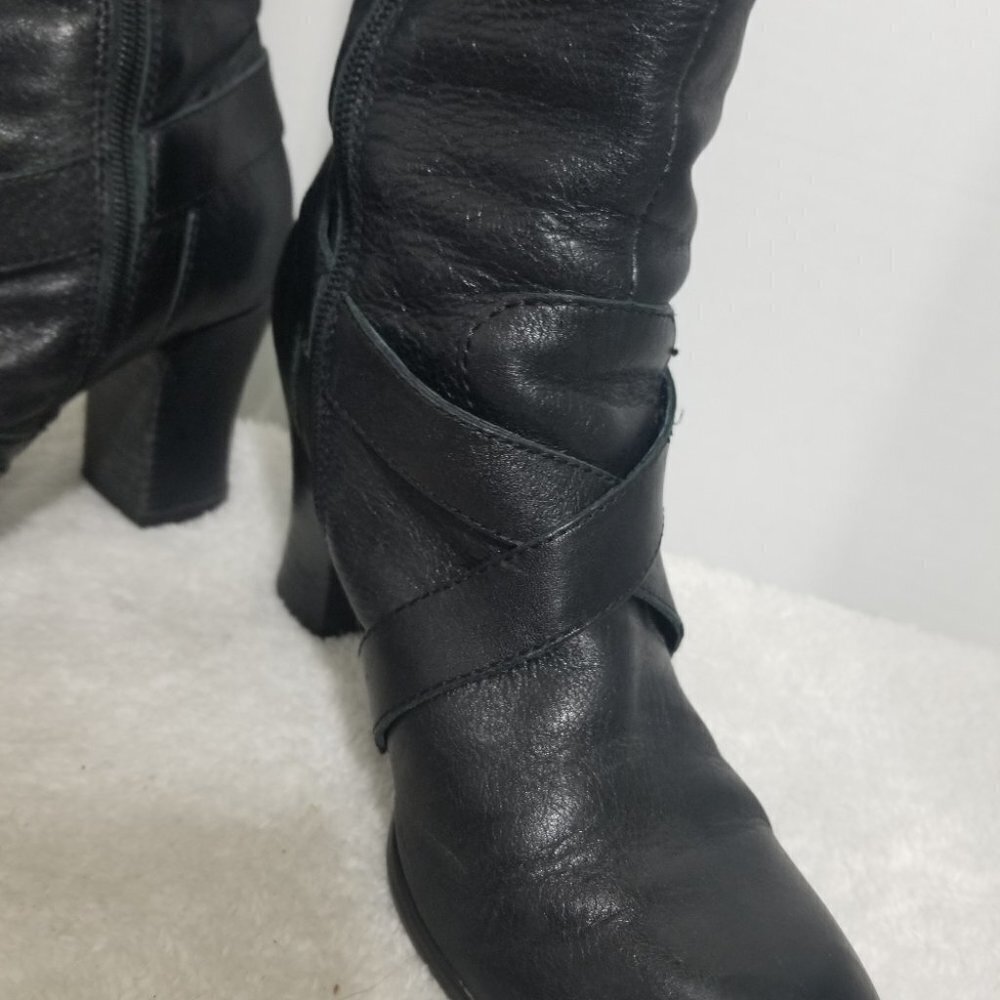 Born Leather Cross strap Boots - Picture 5 of 10
